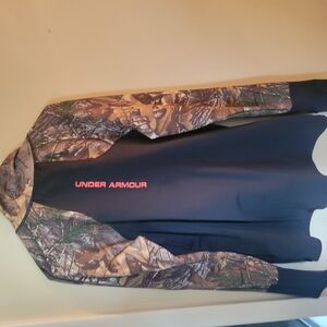 Under Armour Camo Cold Gear XXL Womens